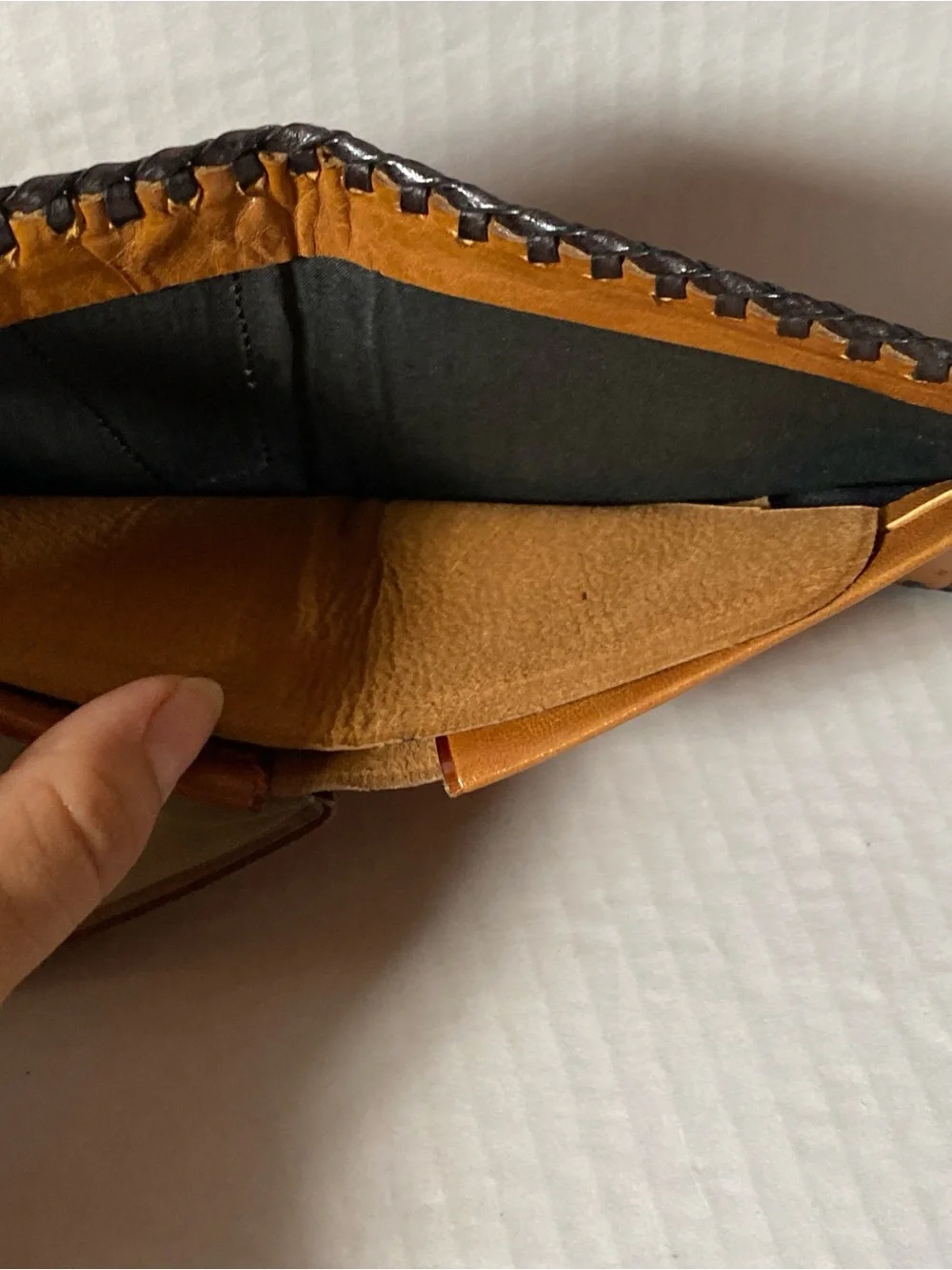 Vintage Style Guadalajara Mexico Handmade Bifold Wallet Leather & Detailed Horse
